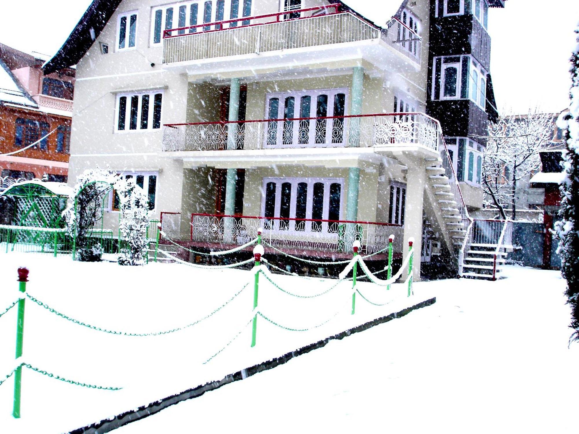 Ikraam Inn Bed & Breakfast Srinagar  Luaran gambar