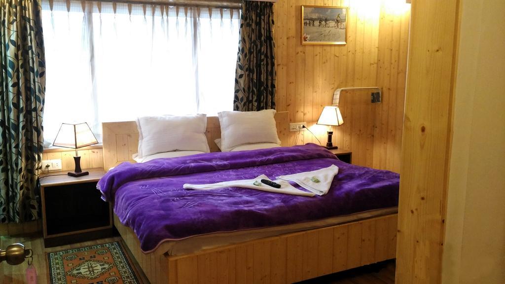 Ikraam Inn Bed & Breakfast Srinagar  Luaran gambar