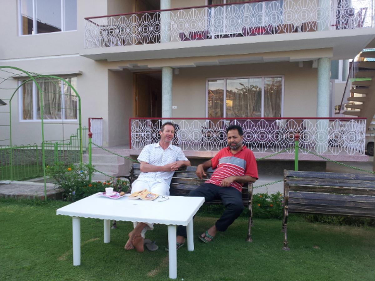Ikraam Inn Bed & Breakfast Srinagar  Luaran gambar