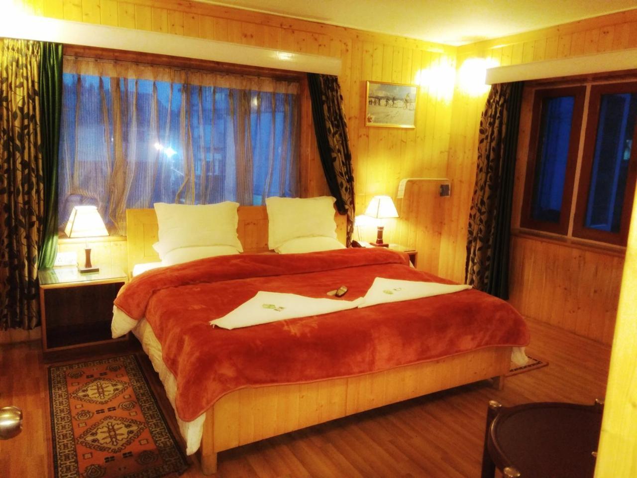 Ikraam Inn Bed & Breakfast Srinagar  Luaran gambar